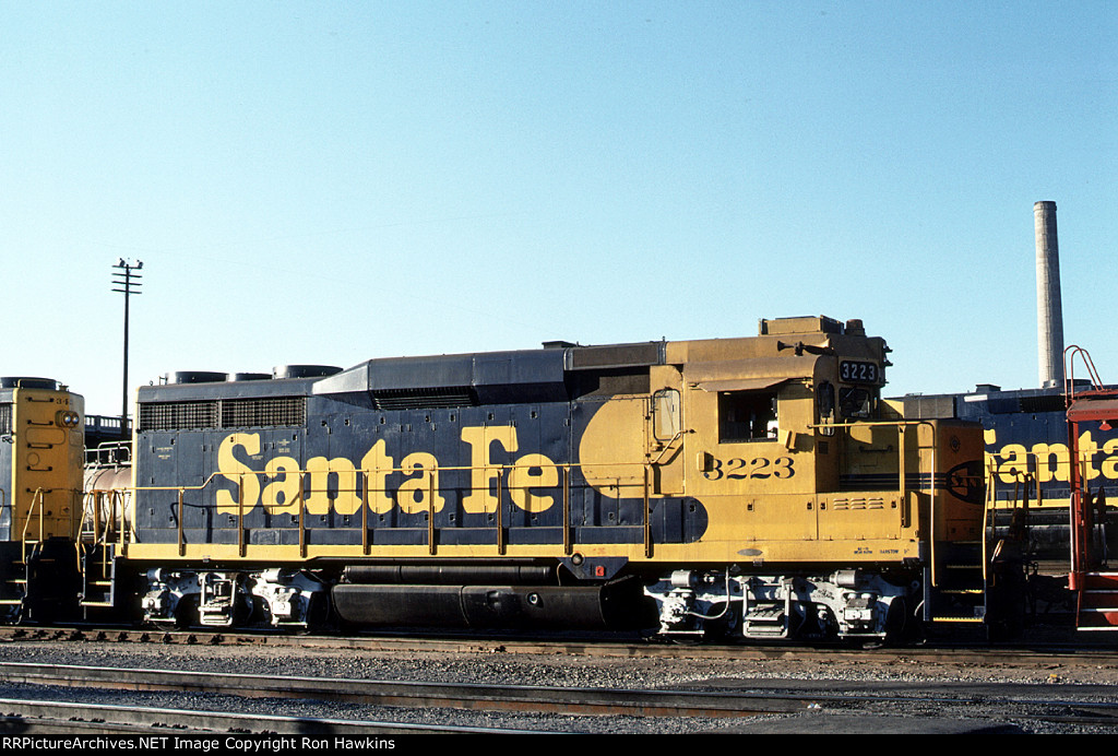 ATSF 3223 (REPOST)